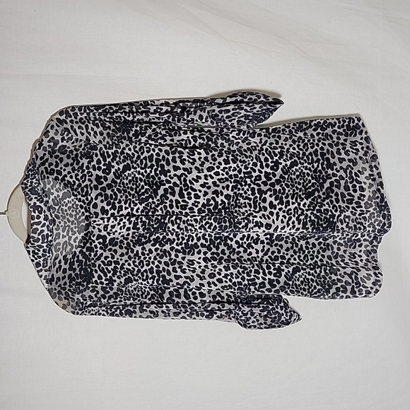 CHIC animal print blouse size M - Picture 3 of 7
